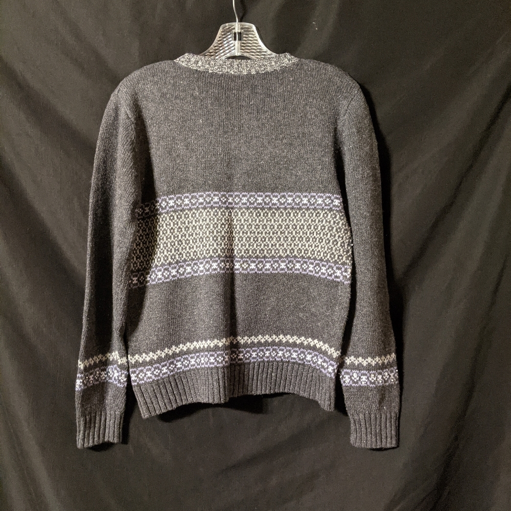 Sweater - Picture 2 of 6